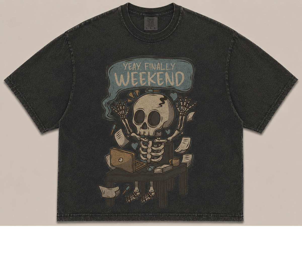 FINALLY WEEKEND FUNNY SKELETON VINTAGE RETRO TEE AV-00209